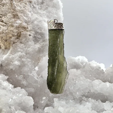 HQ Moldavite Maly Chlum healing crystal