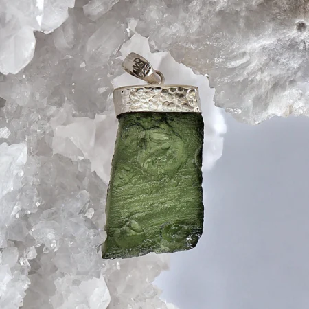 HQ Moldavite Maly Chlum healing crystal